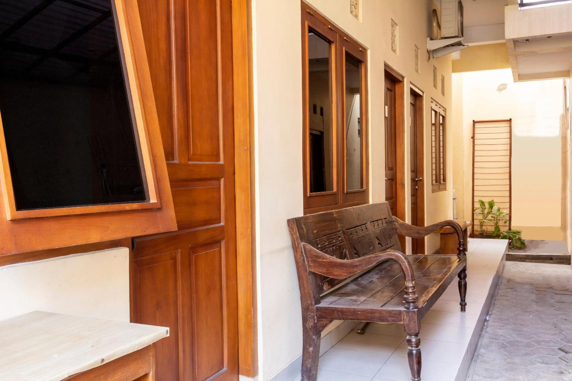 Super Oyo 1150 Omah Ladrang Hotel Kejayan Exterior foto